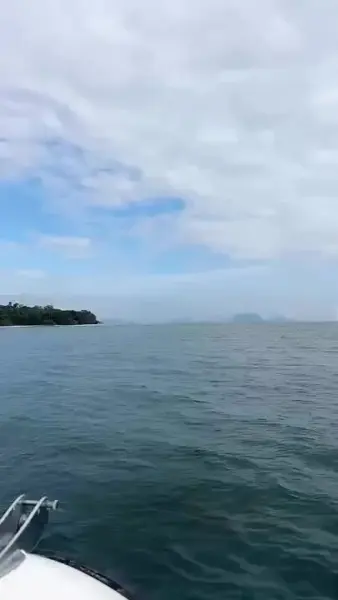 A wide view across the sea