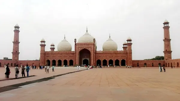 Architecture, local culture or city life from Ameer’s travels